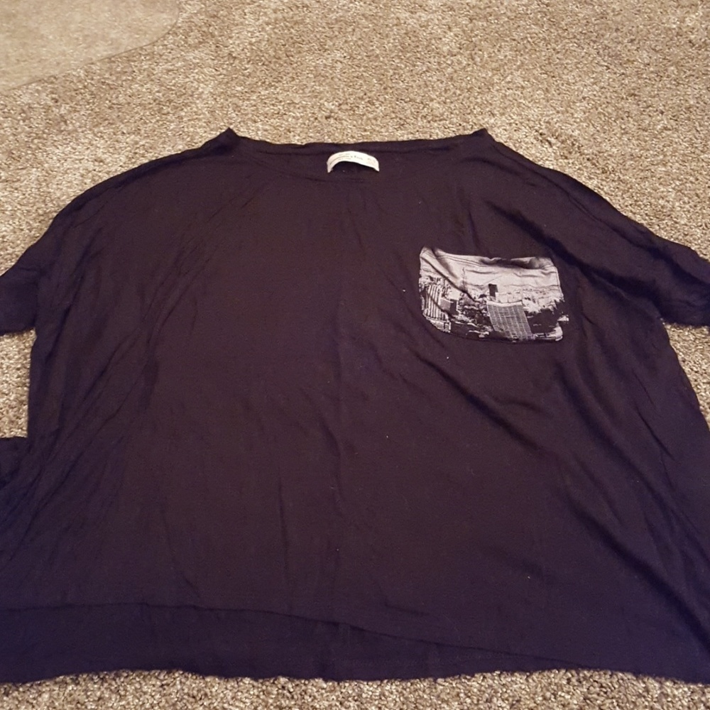 Long sleeve pocket tee